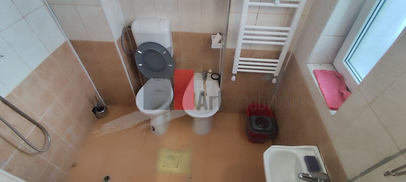 Bucurestii Noi casa de inchiriat/ spatiu comercial